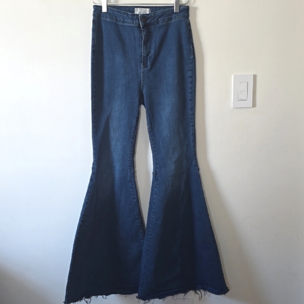 Free People Giant Flare Leg Jeans in Blue Sz 28